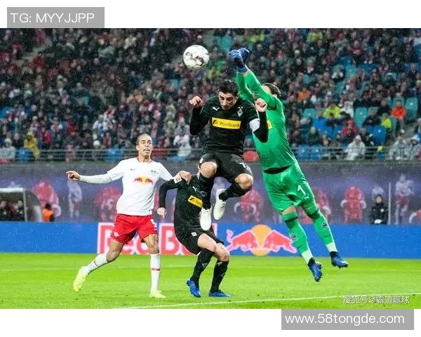 门兴格拉德巴赫与不莱梅的激烈对决展现德甲精彩瞬间